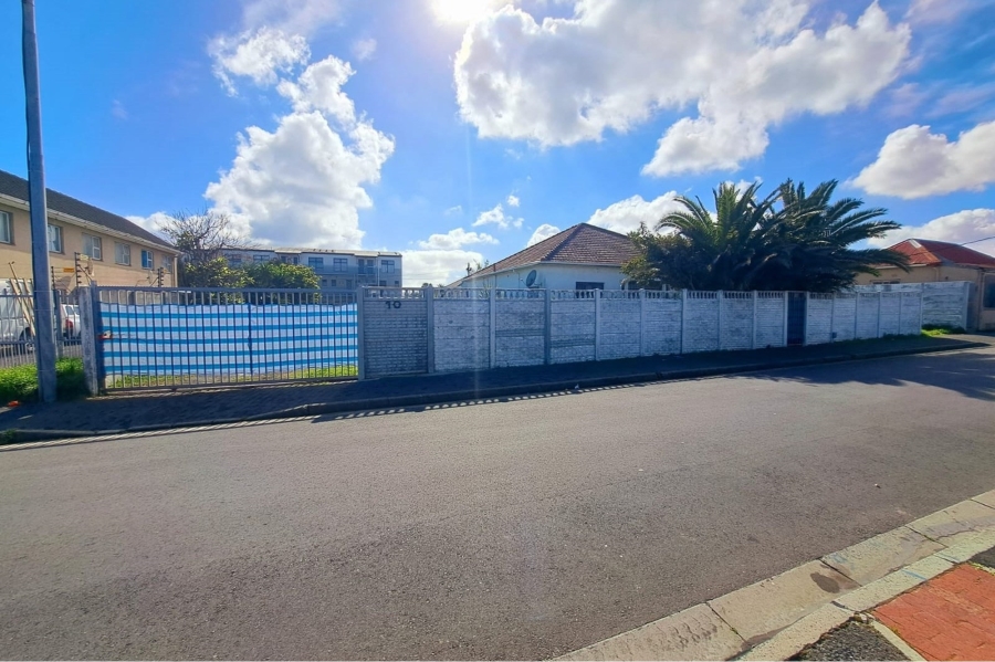 3 Bedroom Property for Sale in Rugby Western Cape